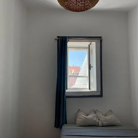 Rum i privatbostad Santos In With River View Lisboa