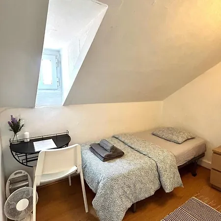 Santos In With River View Homestay