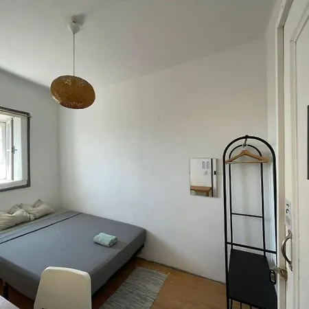 Santos In With River View Homestay