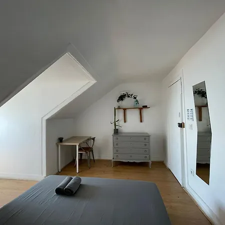 Santos In With River View 리스본