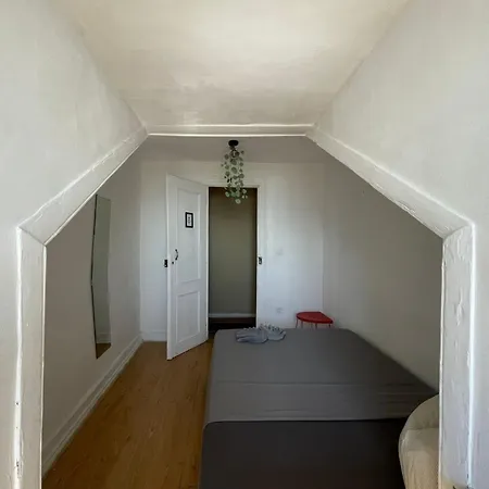 Santos In With River View 리스본